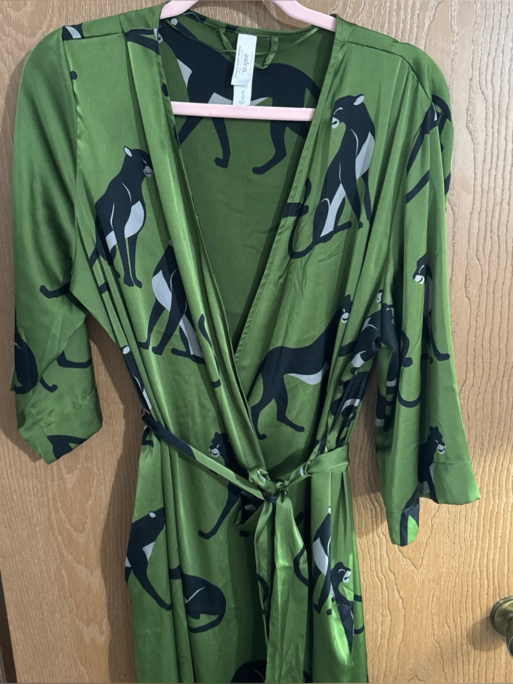 Auden Women's Panther Satin Robe, Green With Black Panther Print Size XL/XXL